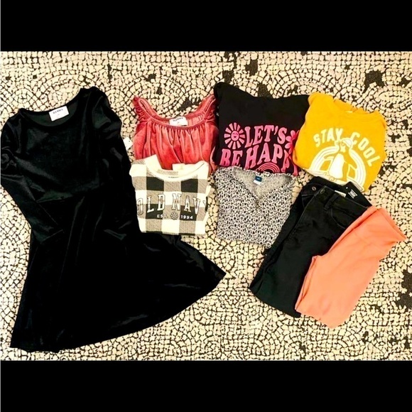 Girls lot of 8 fall/winter clothing - Picture 1 of 1